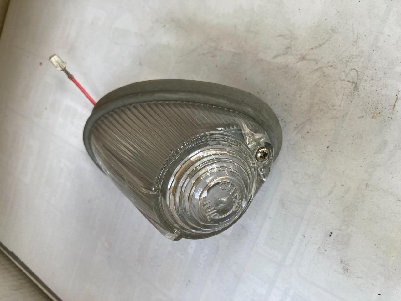 Feu avant complet neuf RENAULT Estafette LesAnciennes.com
