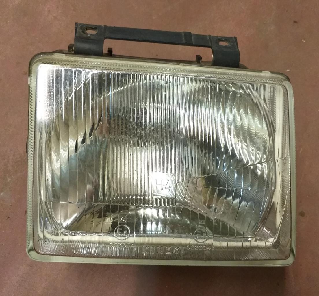 Phare OPEL Corsa A LesAnciennes.com