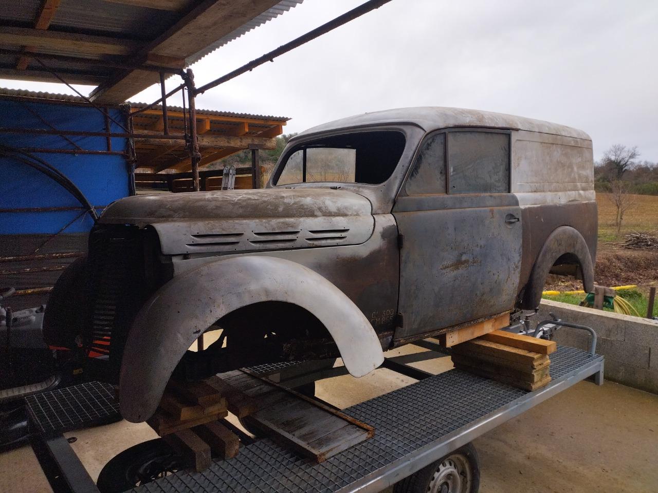 RENAULT Juvaquatre Service - 1950 LesAnciennes.com