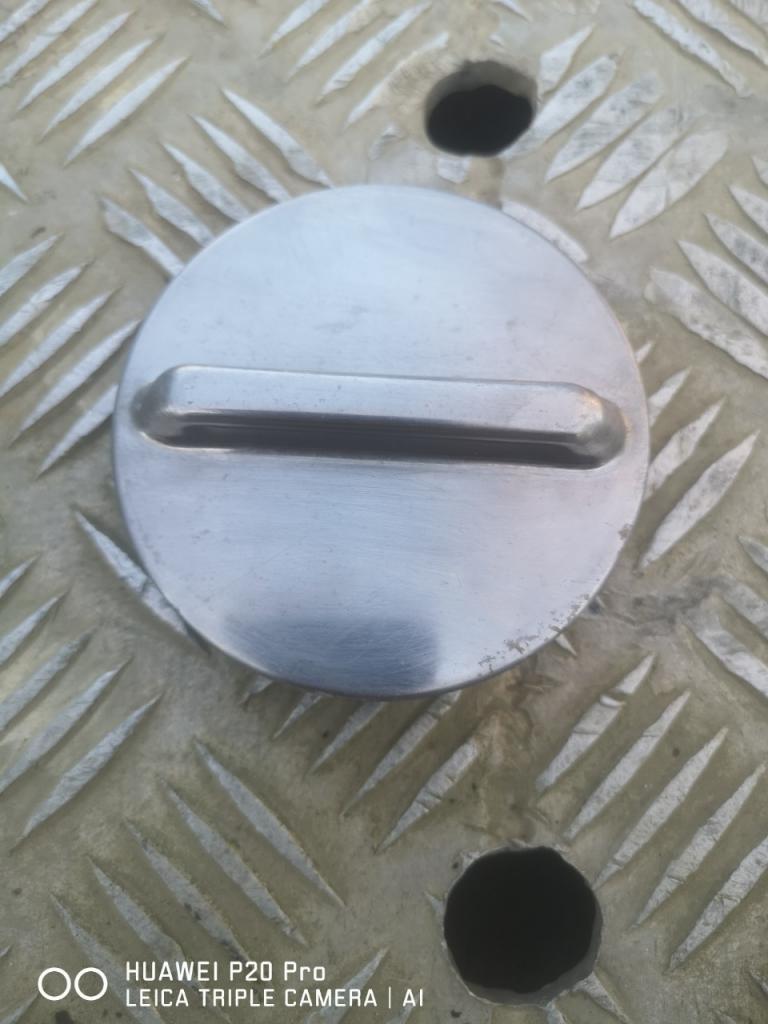 Bouchon de réservoir CITROEN Ami 8 LesAnciennes.com