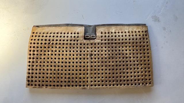 Mousse Alvéolée DS Sous Tapis Arrière LesAnciennes.com