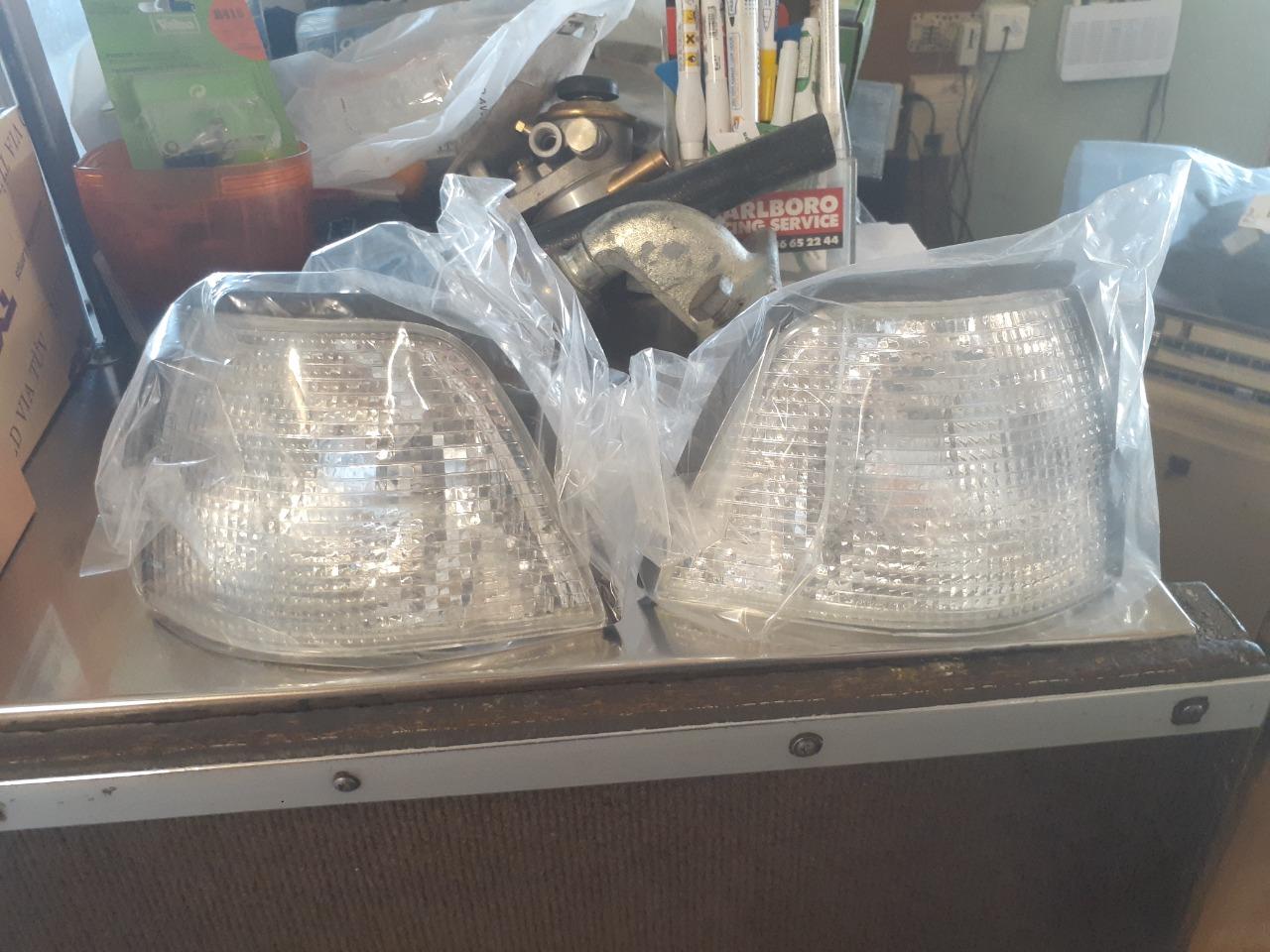 Clignotant BMW 316 E36 LesAnciennes.com