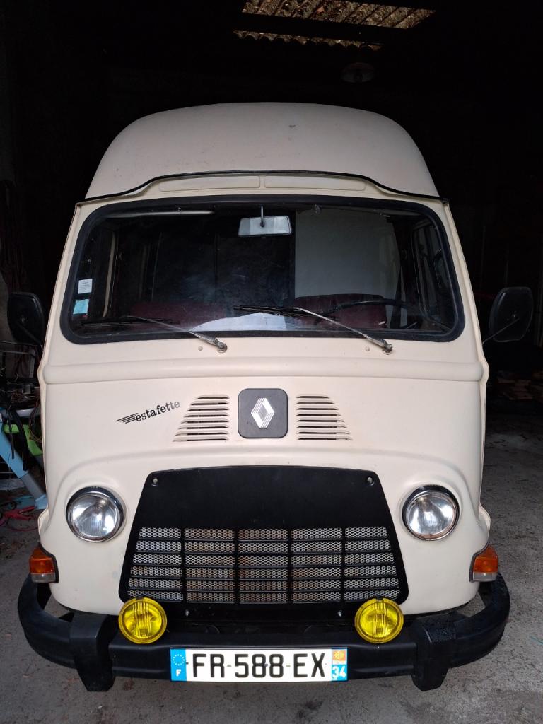 RENAULT Estafette Rallongé et rehaussé - 1979 LesAnciennes.com