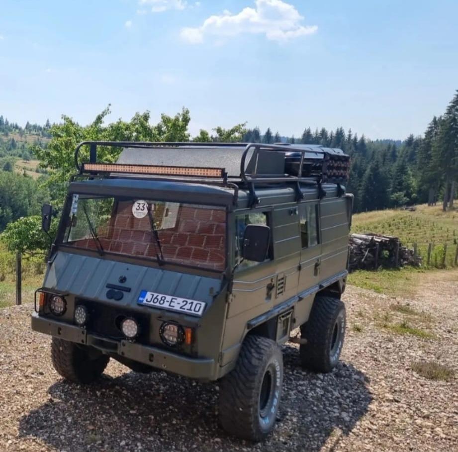 STEYR PUCH PINZGAUER 710M - 1980 LesAnciennes.com