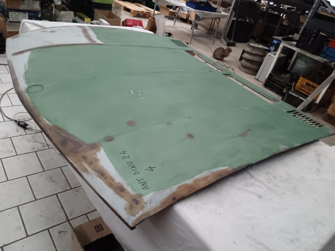 Capot avant Fiat Dino 2400 Coupè LesAnciennes.com