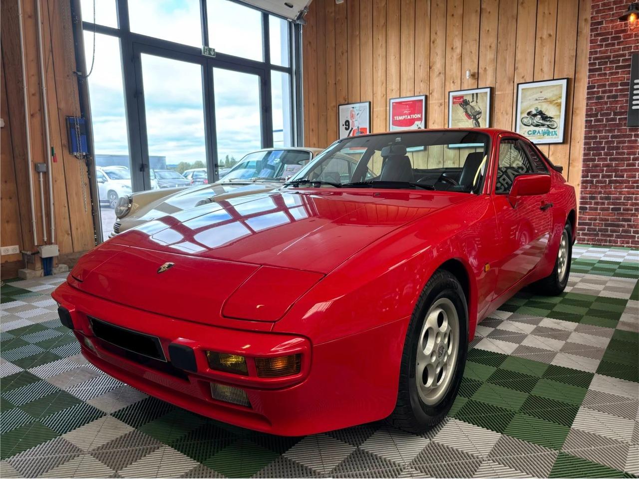 PORSCHE 944 S COUPE - 1987 LesAnciennes.com