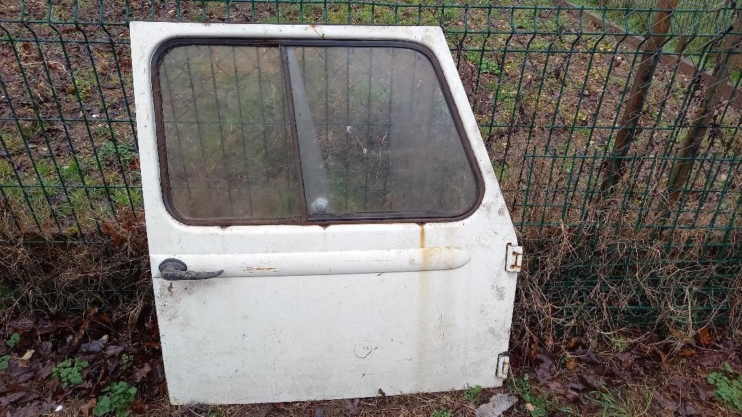 Porte avant droite RENAULT estafette LesAnciennes.com
