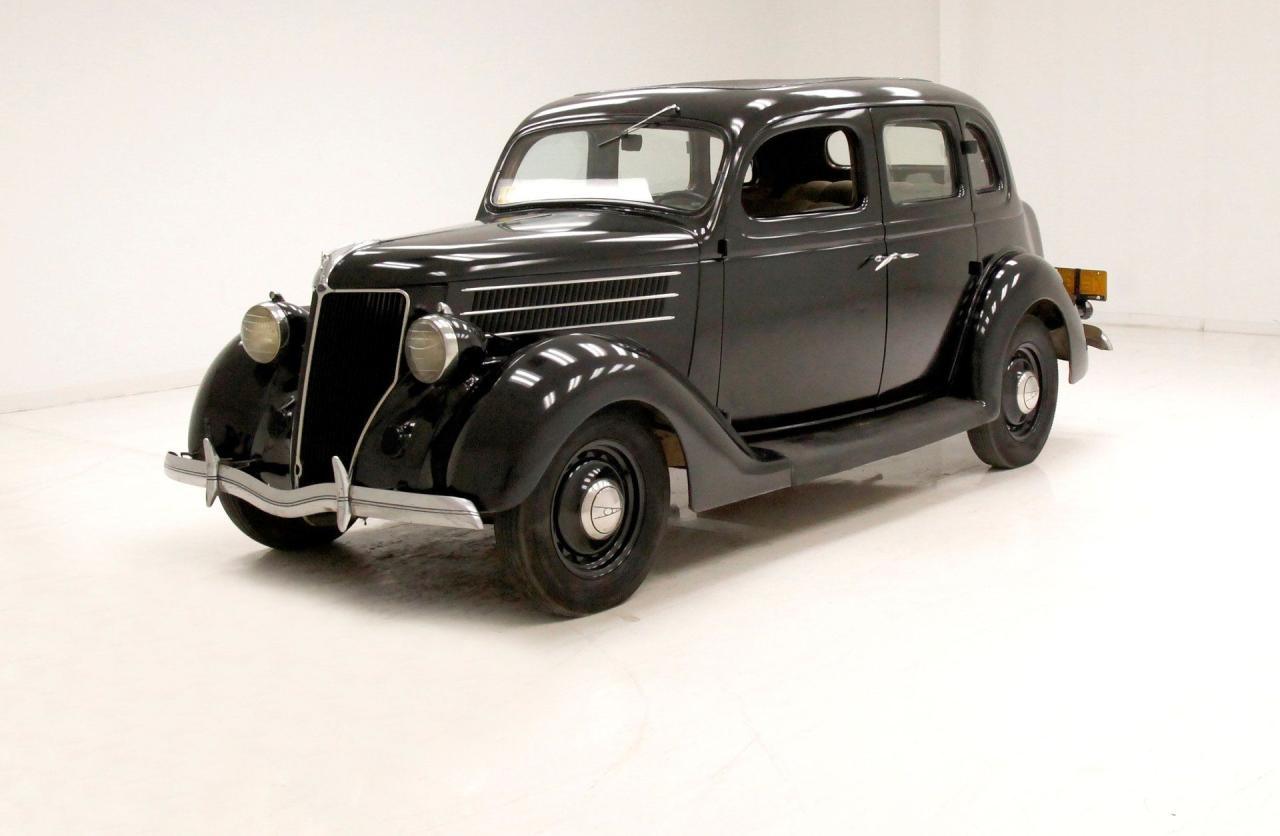 1936 Ford Fordor Standard Sedan LesAnciennes.com