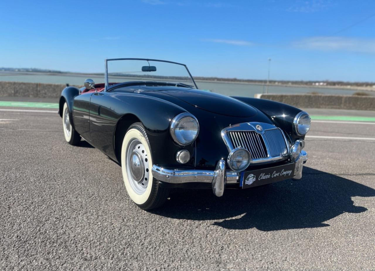 MG MGA 1600 - 1960 LesAnciennes.com