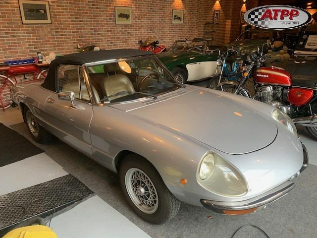 ALFA ROMEO Spider Coda Tronca 2000 - 1980 LesAnciennes.com