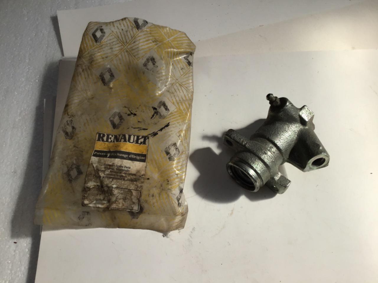 ÉMETTEUR RÉCEPTEUR D,EMBRAYAGE ALPINE R21 R25 LesAnciennes.com