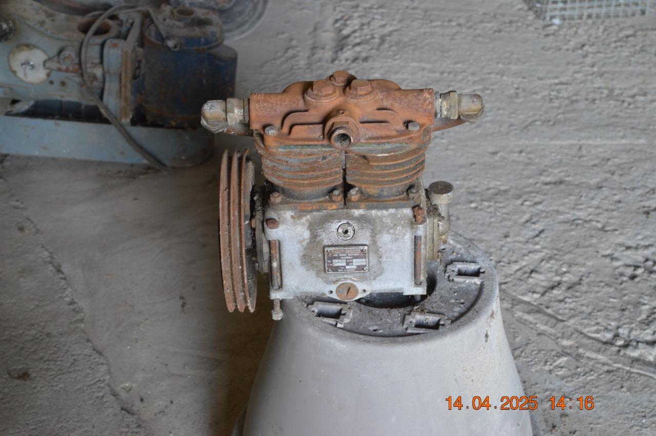 Tête compresseur KNORR-BREMSE LesAnciennes.com