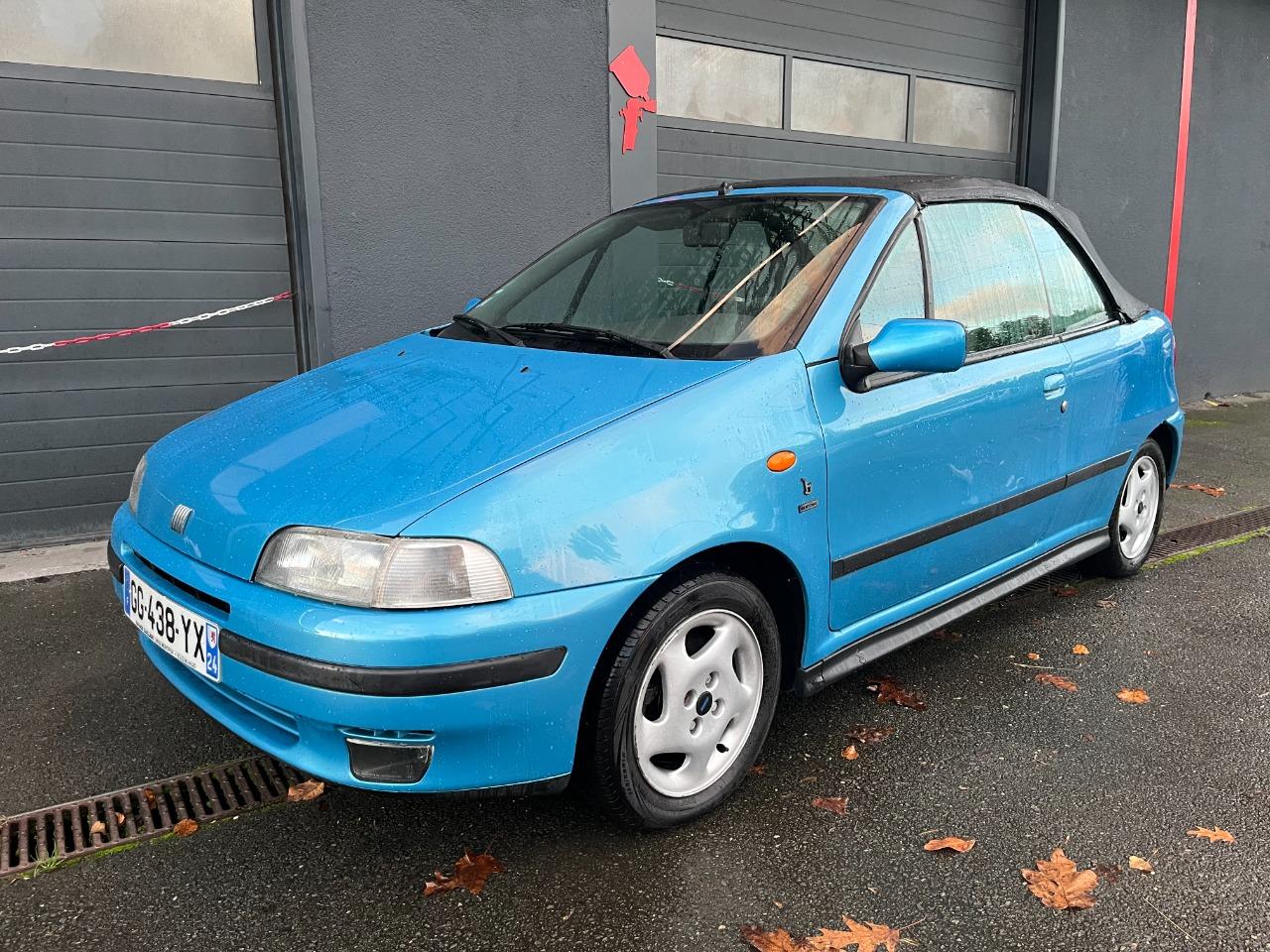 FIAT PUNTO CABRIO 1.2 16V ELX - 1998 LesAnciennes.com