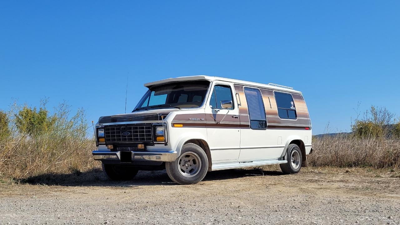 FORD ECONOLINE E150 - 1984 LesAnciennes.com