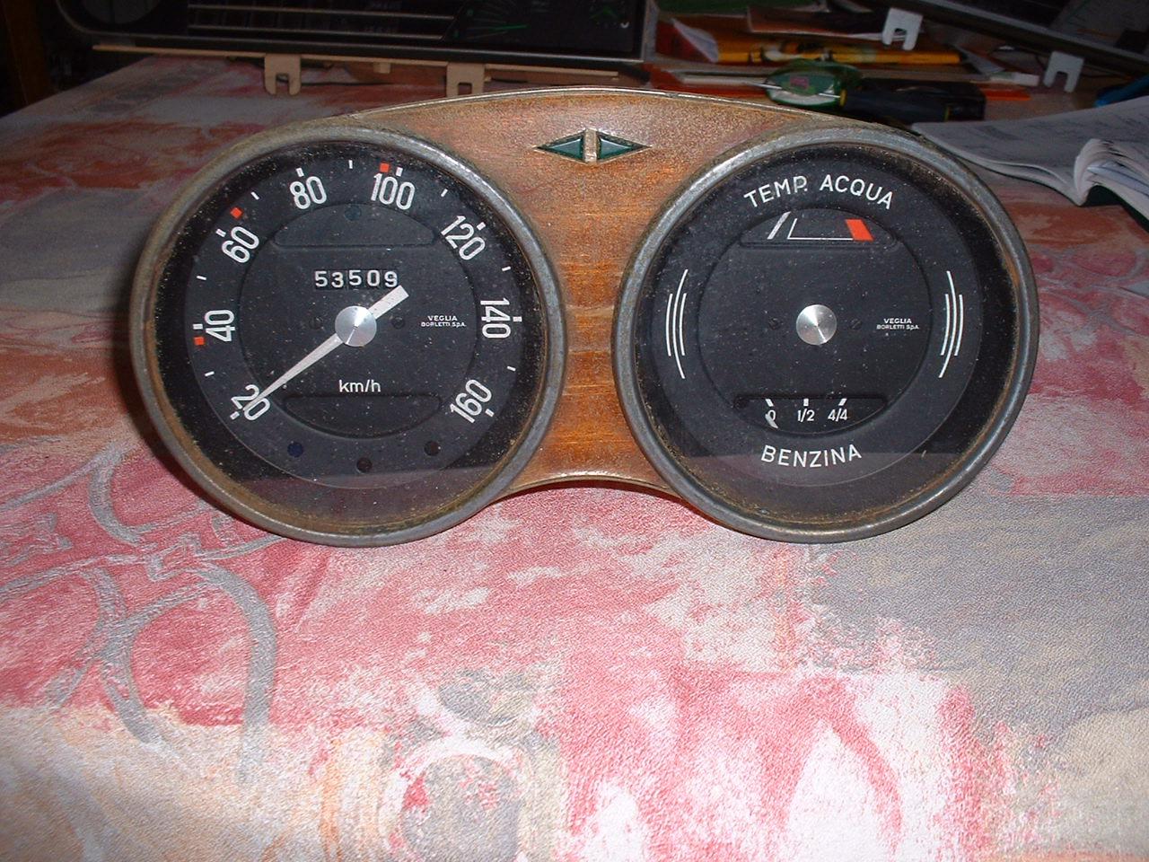 Compteur FIAT 850 coupe serie 1 LesAnciennes.com