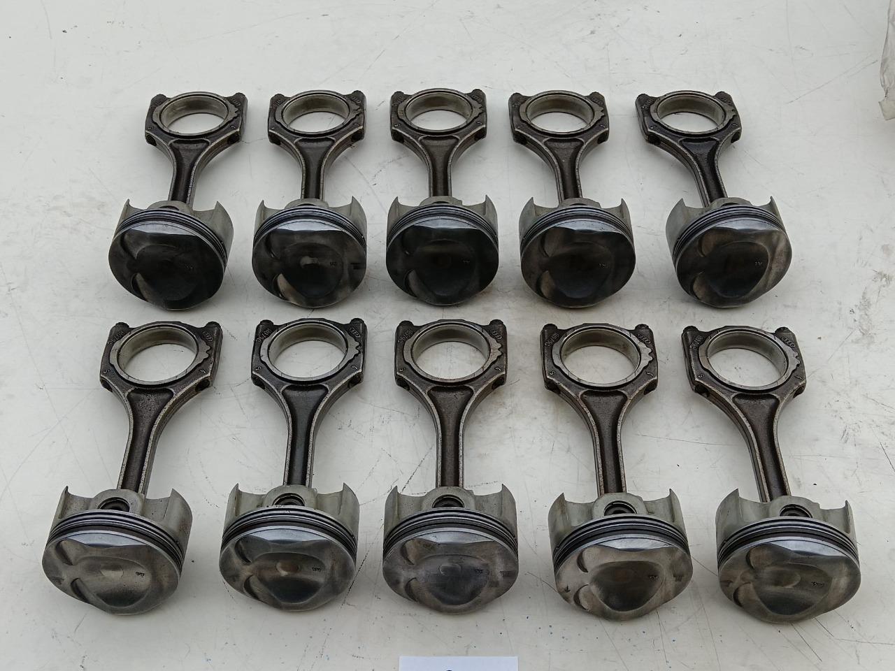 Pistons et bielles Lamborghini Gallardo LP560-4 LesAnciennes.com