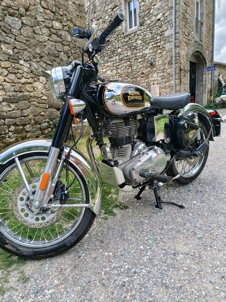 ROYAL ENFIELD 500 classic Classic chrome LesAnciennes.com