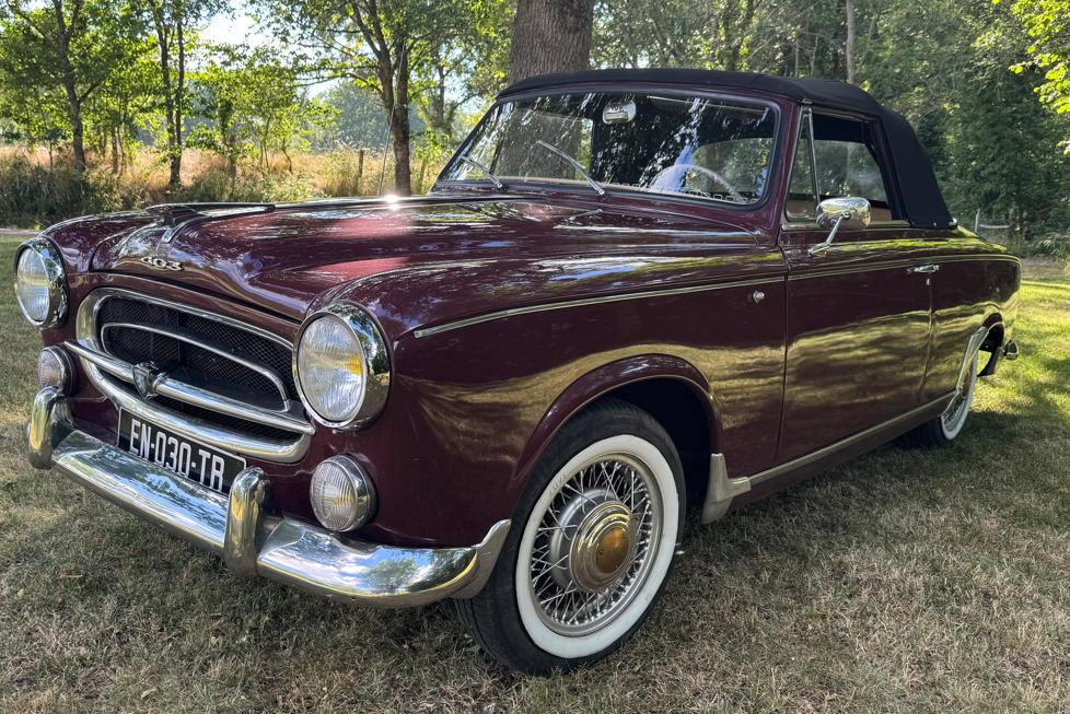 PEUGEOT 403 Cabriolet - 1960 LesAnciennes.com