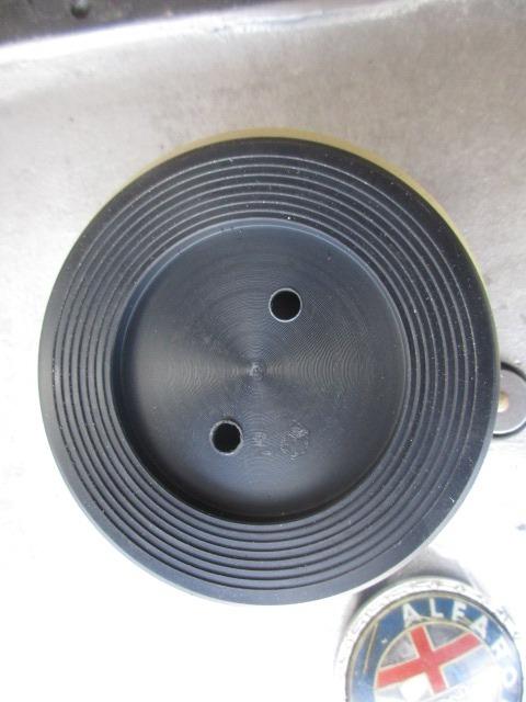 Emblème arrière pour Alfa Romeo Montreal LesAnciennes.com