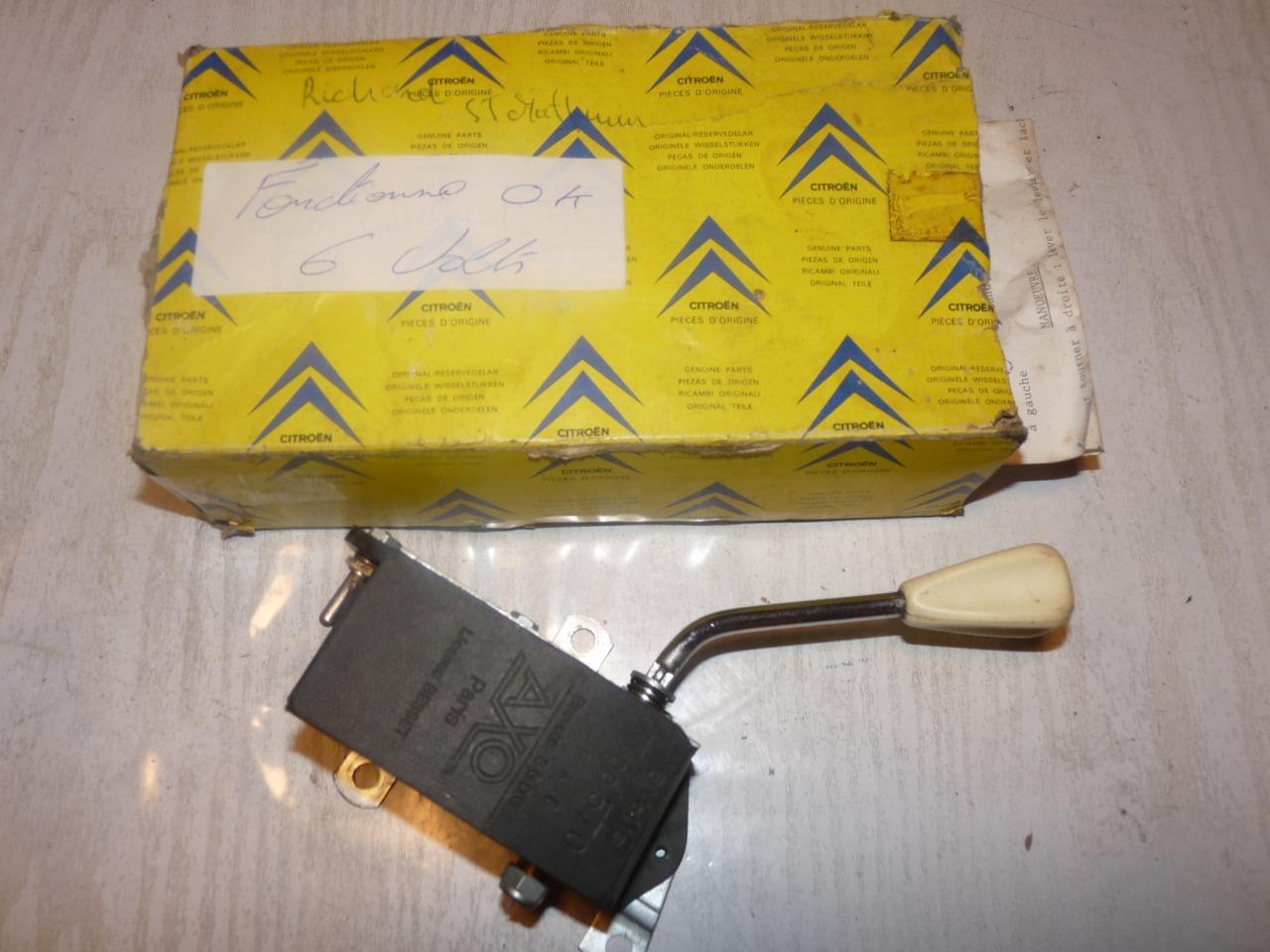 Comodo Clignotant 6 volts CITROEN ID/DS LesAnciennes.com