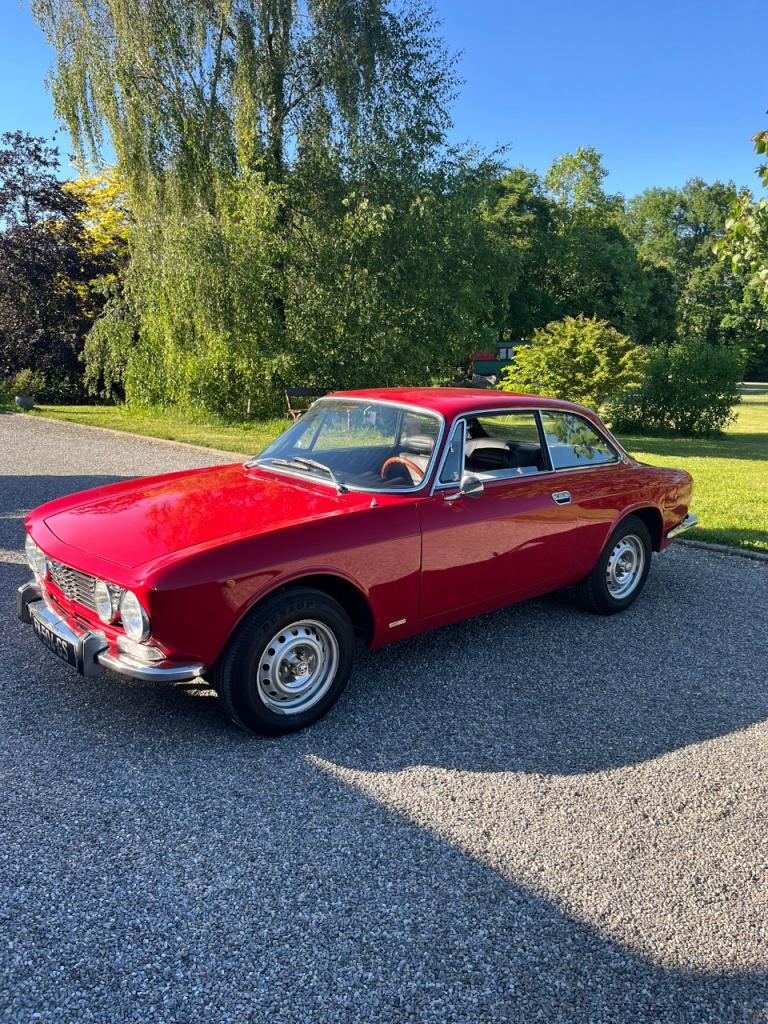 ALFA ROMEO 2000 GTV 2000 - 1973 LesAnciennes.com