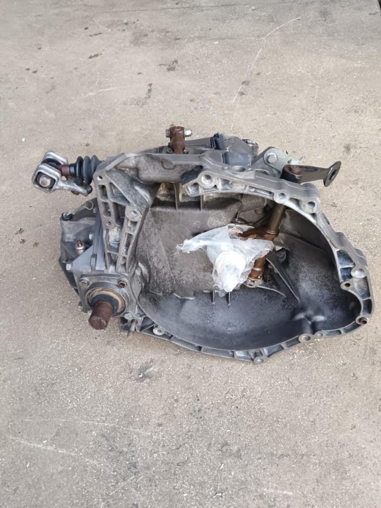 Boite de vitesse pour Lancia Thema 8.32 LesAnciennes.com