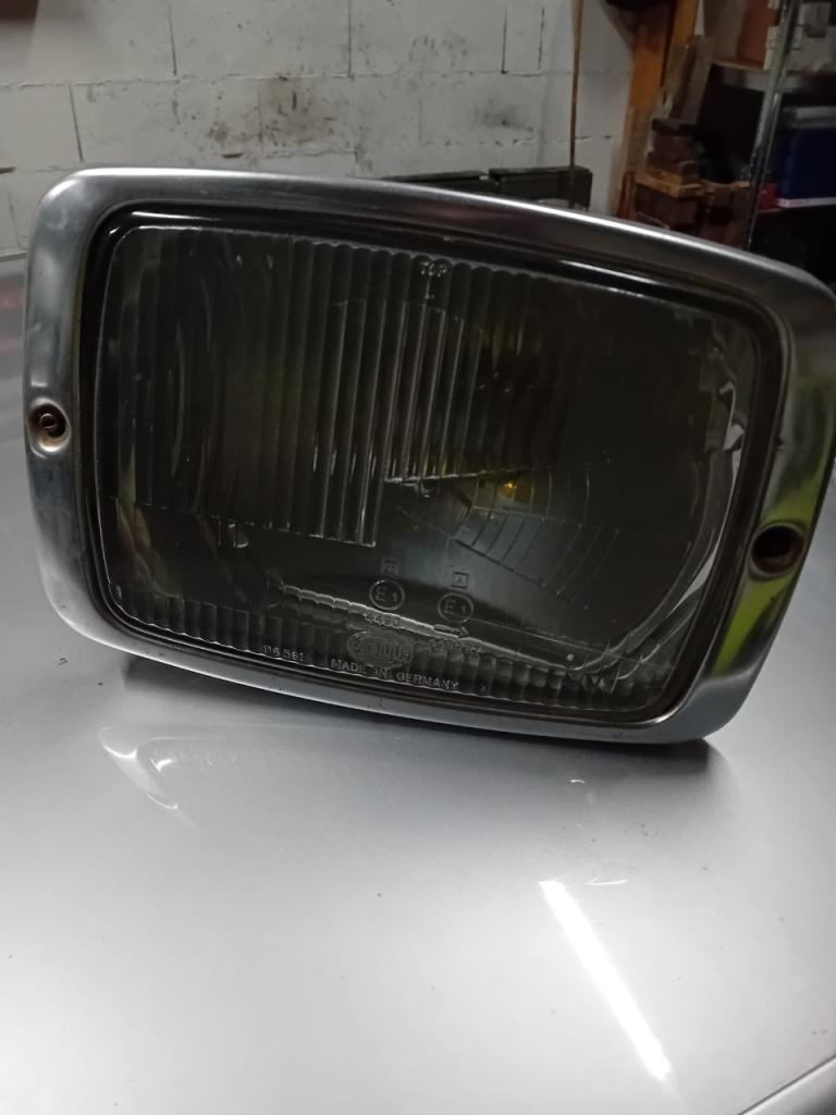 Phare Mercedes L206D et autres LesAnciennes.com