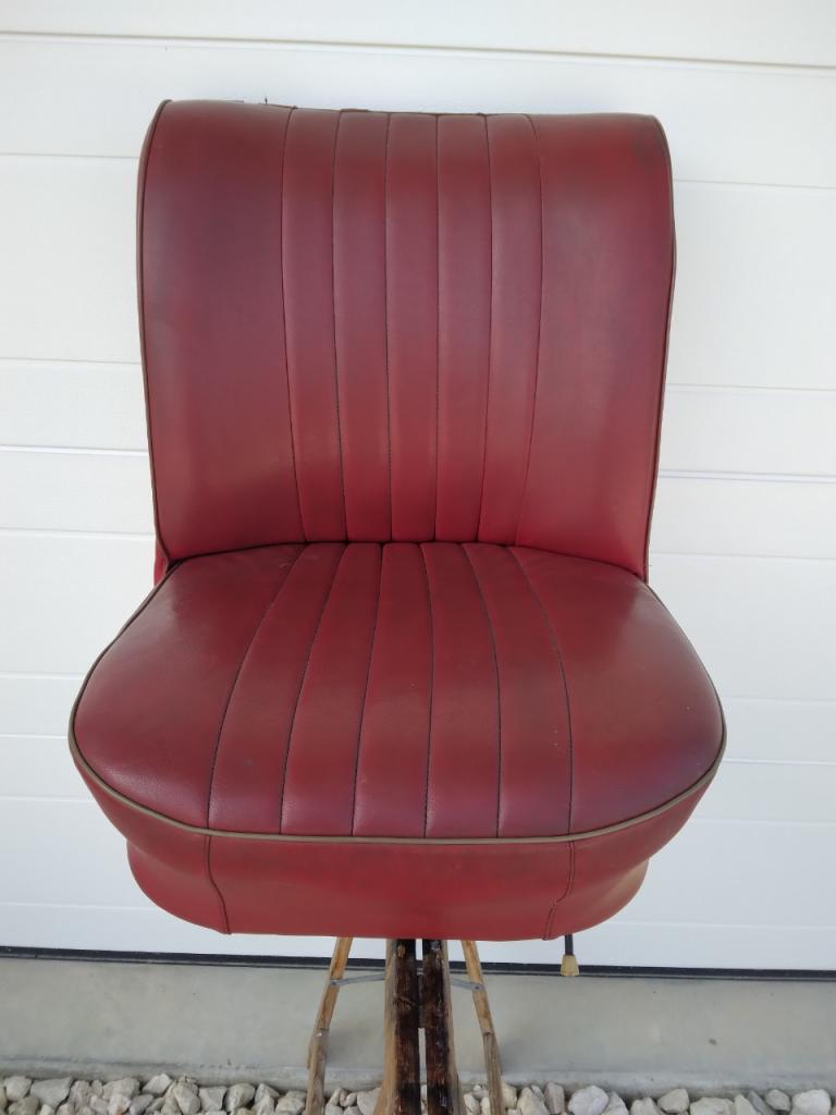 Sièges RENAULT 8 (R8) LesAnciennes.com