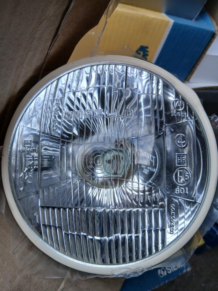 Phare LANCIA Beta Hpe LesAnciennes.com