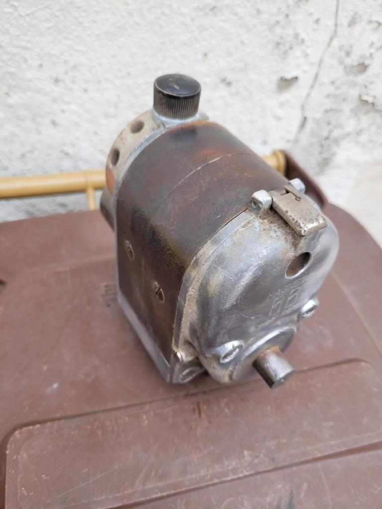 Magnéto MAGNETO RB type N 10/4 N° 176957 LesAnciennes.com