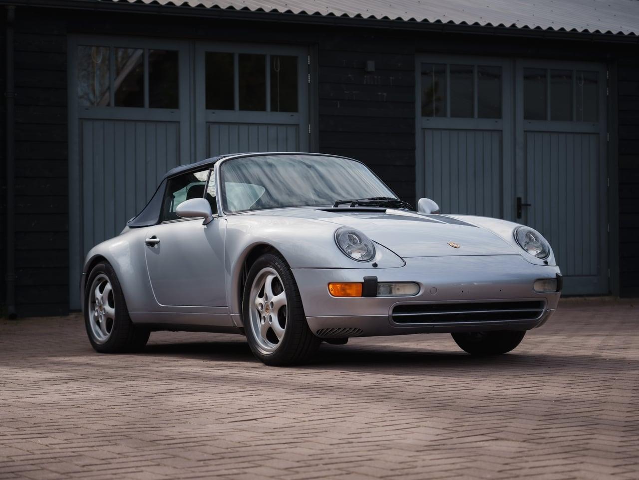 1996 Porsche 911 Carrera 4 Tiptronic 993 Convertib LesAnciennes.com