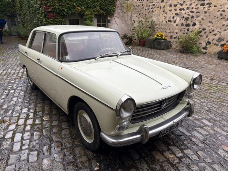 PEUGEOT 404 Berline 9cv - 1961 LesAnciennes.com