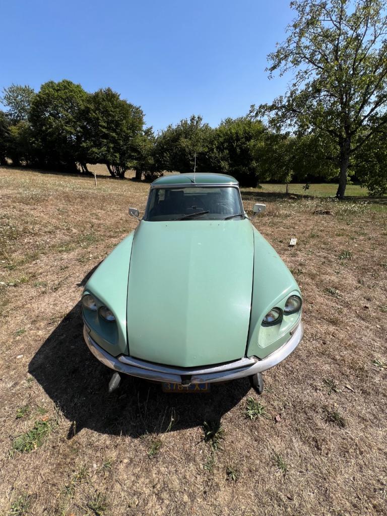 CITROEN DS 21 export USA - 1972 LesAnciennes.com