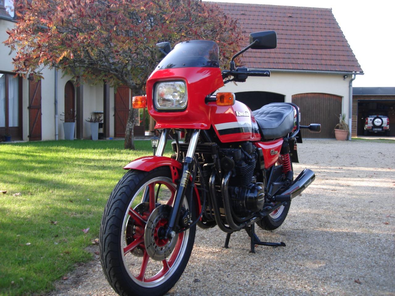 KAWASAKI GPZ 750 R1 - 1982 LesAnciennes.com
