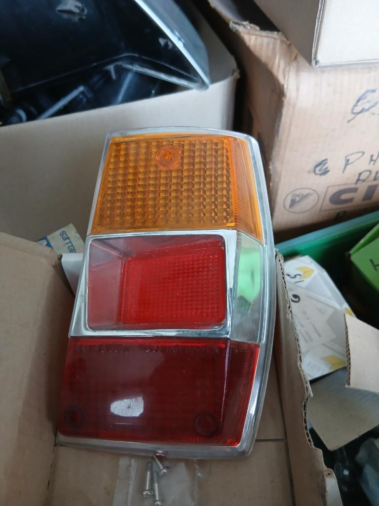 Transparent de feu RENAULT 6 (R6) LesAnciennes.com