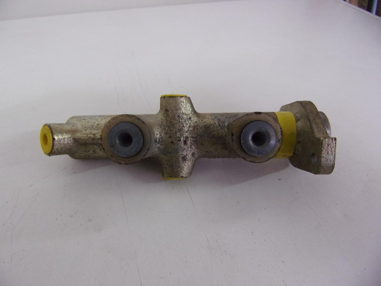 Maitre cylindre neuf RENAULT 12 (R12) - R 15 LesAnciennes.com