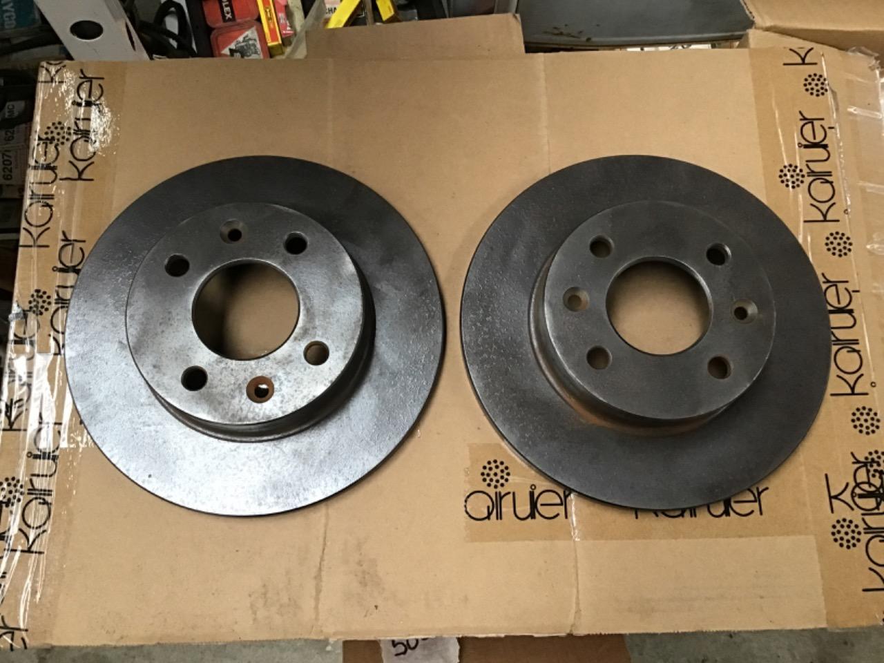 DISQUES FREINS RENAULT 18 FUEGO LesAnciennes.com