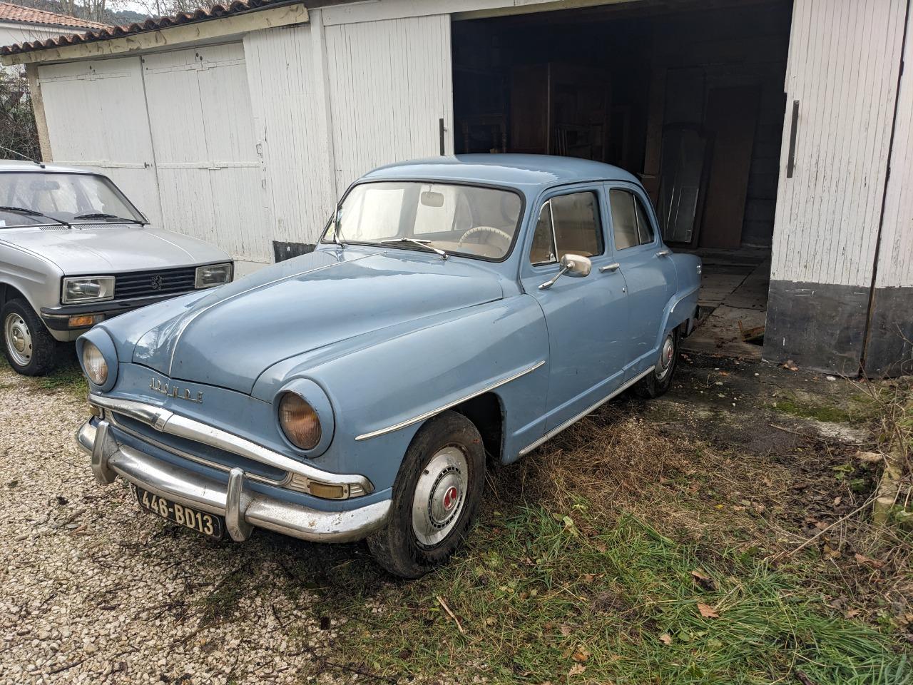SIMCA Aronde A90 - 1958 LesAnciennes.com