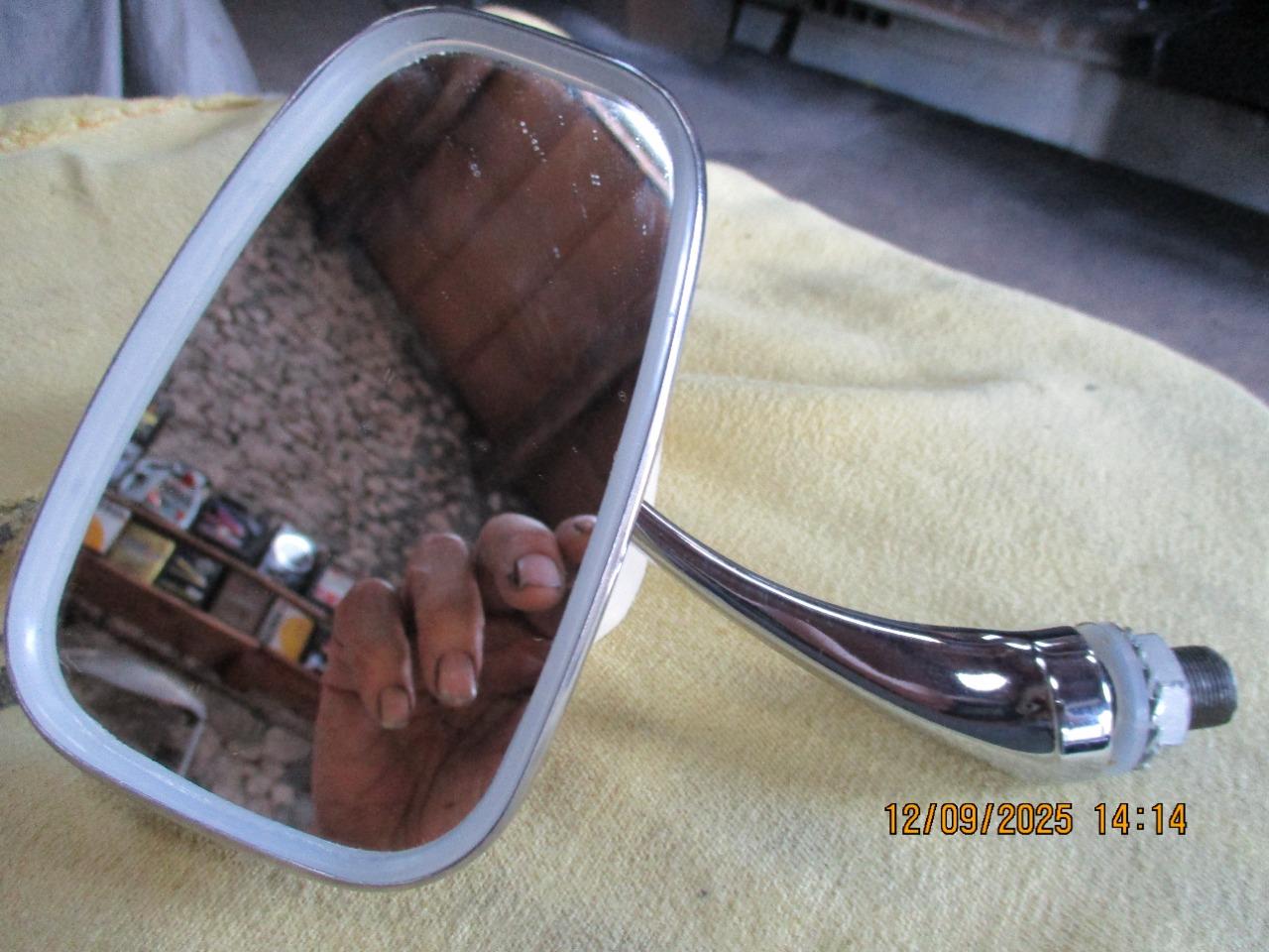 Rétroviseur AXO840 L 111t p r t LesAnciennes.com