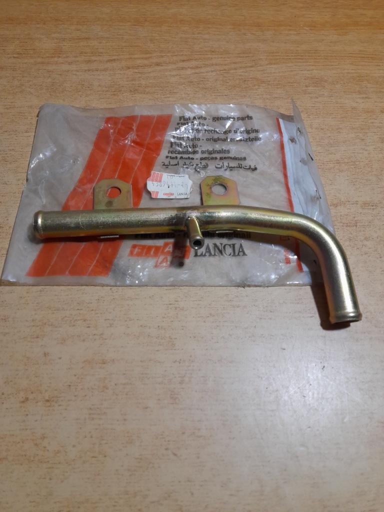 Tuyau raccord de chauffage fiat panda 1 LesAnciennes.com