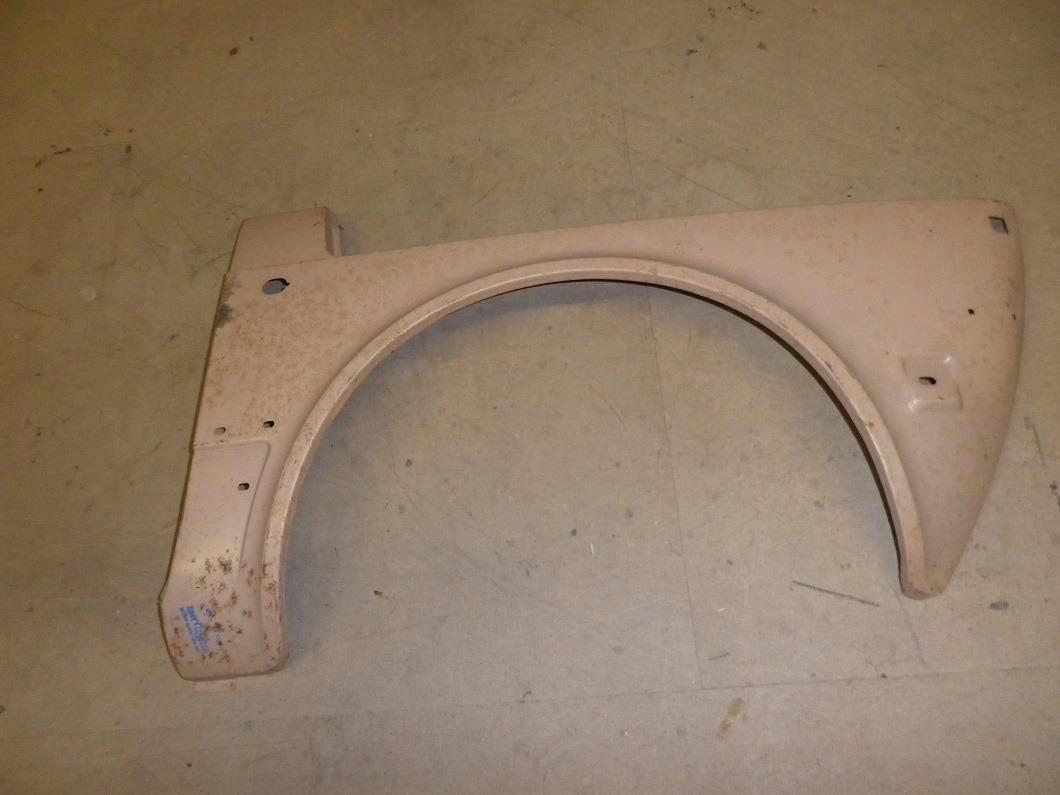 Aile FIAT 127 LesAnciennes.com