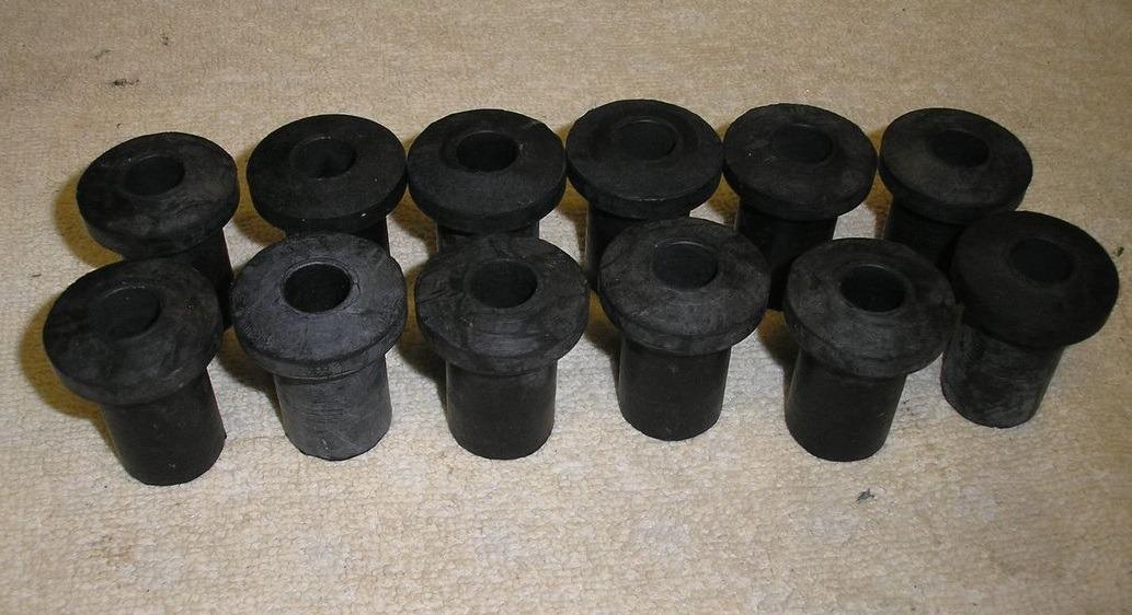 Bagues suspension arrière Ford Vedette LesAnciennes.com