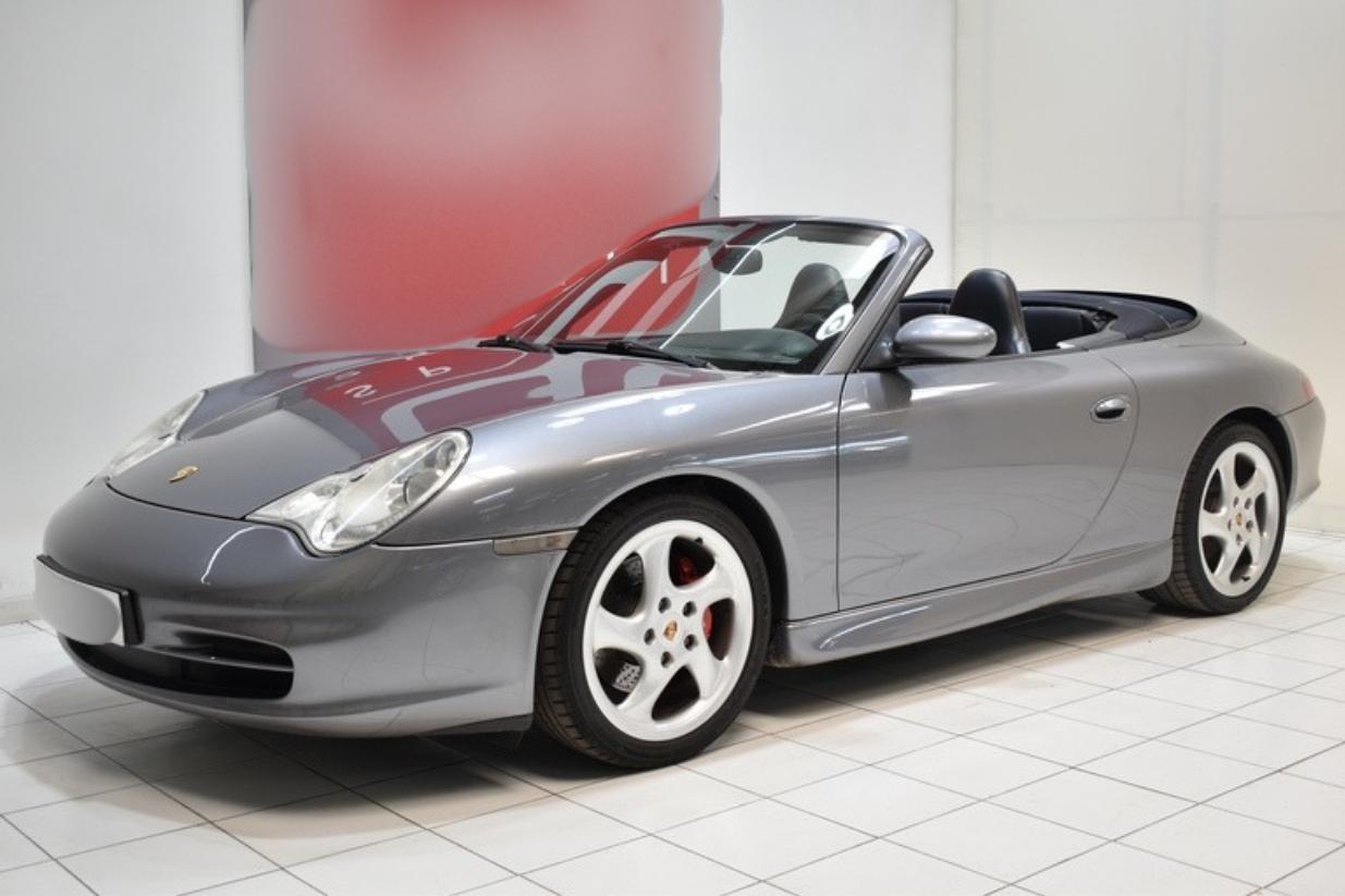 PORSCHE 996 Carrera 4 Cabriolet - 2001 LesAnciennes.com