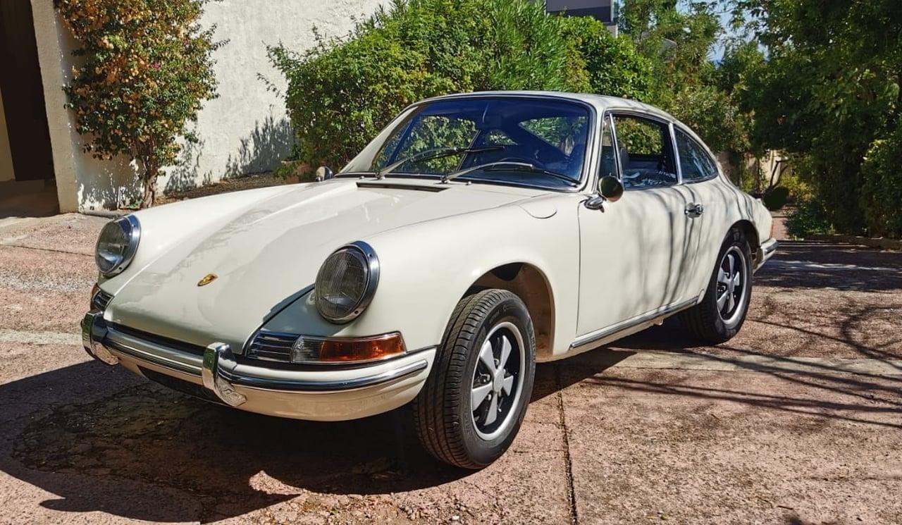 1968 Porsche 911 T Sunroof LesAnciennes.com