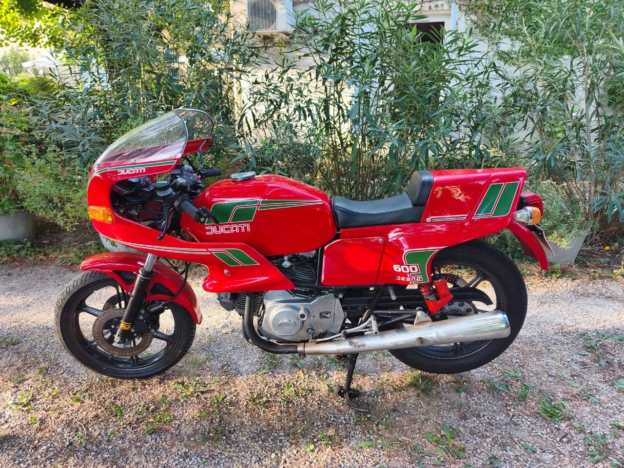 DUCATI 500 SL Pantah - 1982 LesAnciennes.com