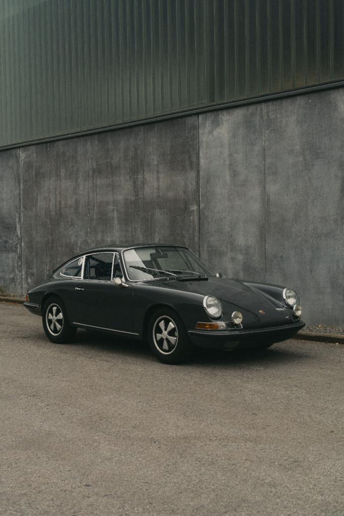 PORSCHE 911 911 2.0 S SWB - 1967 LesAnciennes.com