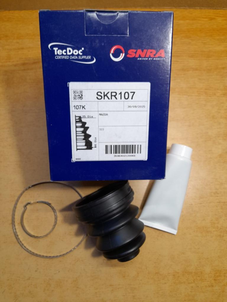 Soufflet de Cardan Mazda 323 II III LesAnciennes.com