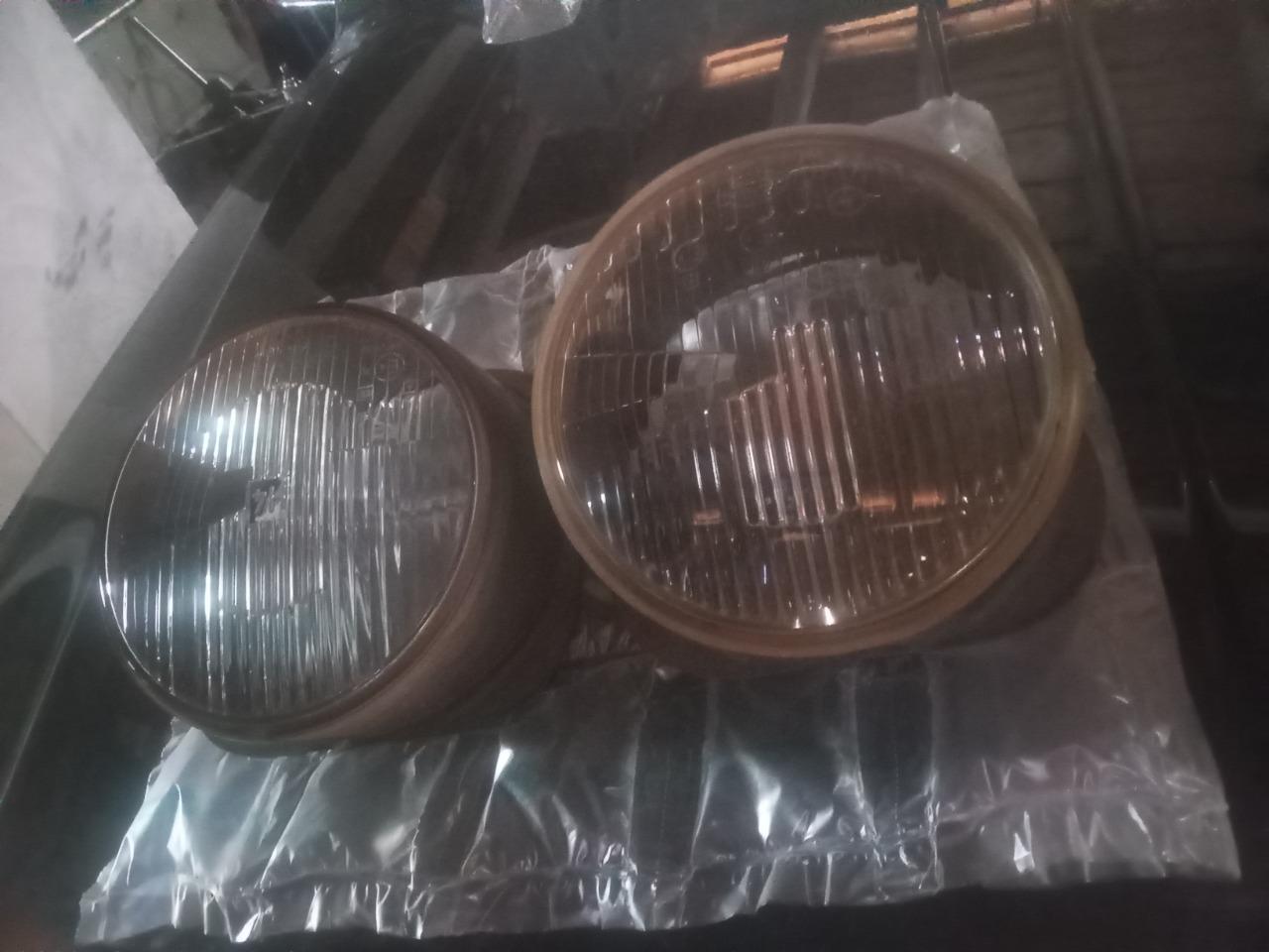 Glaces de phare BMW 2000 2000 LesAnciennes.com