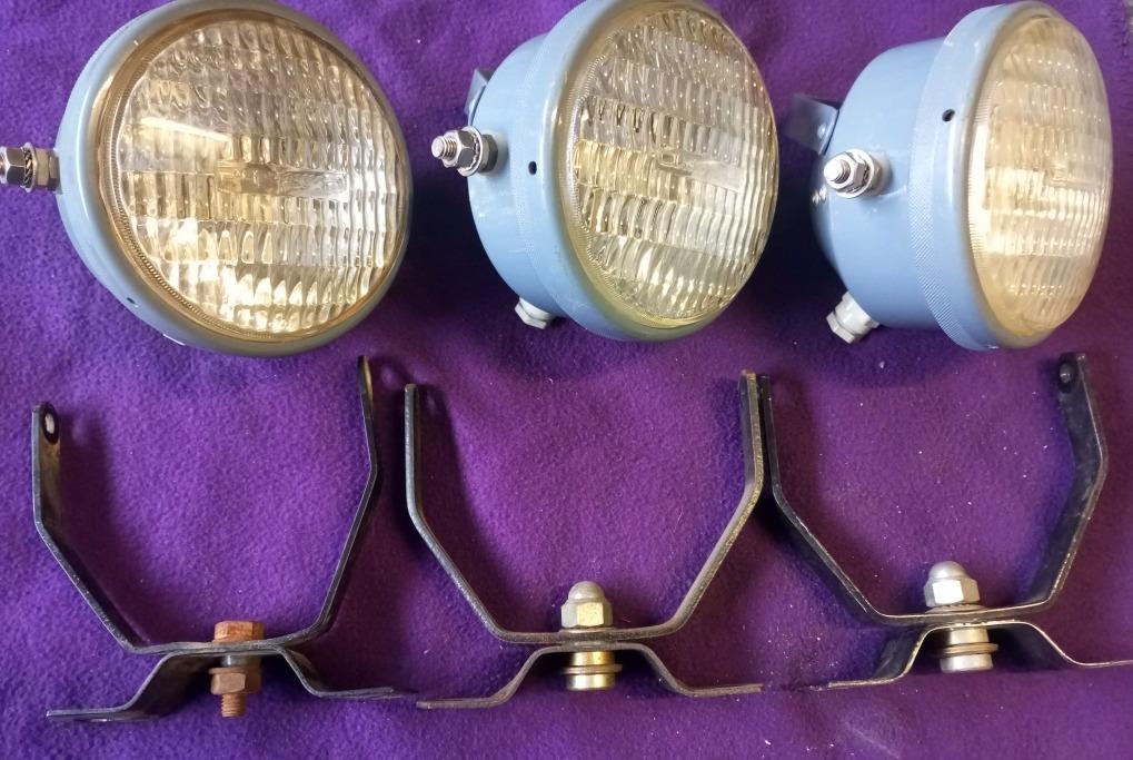 Pièces PHARES ETANCHES bateau tracteur 4x4 quad mo LesAnciennes.com