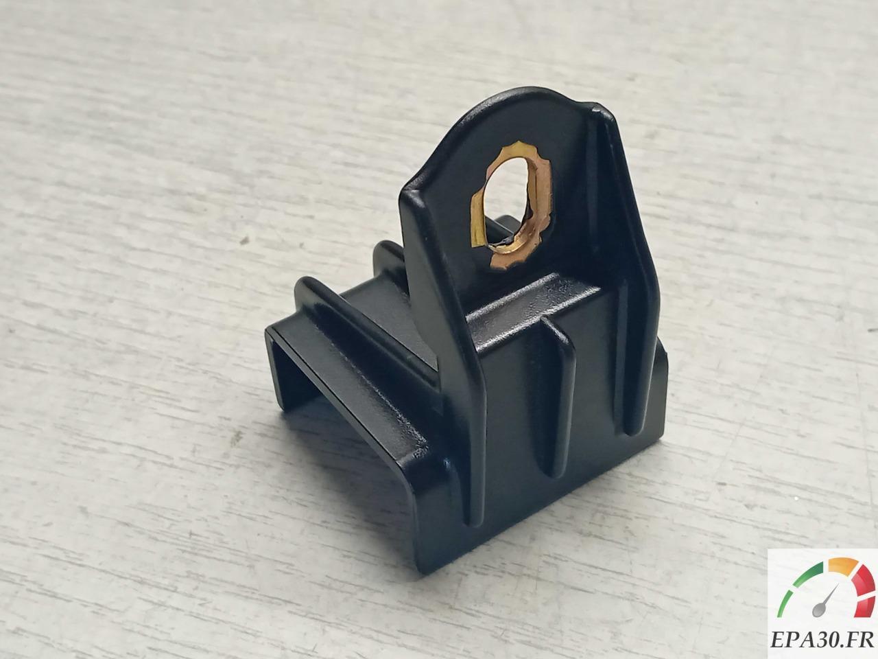 SUPPORT SUP RADIATEUR LANCIA THEMA LesAnciennes.com